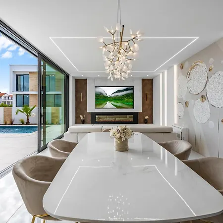 Lux1 Tribunj Feriehus