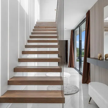 Lux1 Tribunj Semesterbostad