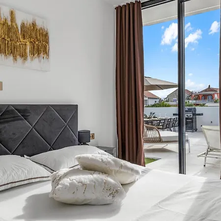 Vakantiehuis Lux1 Tribunj