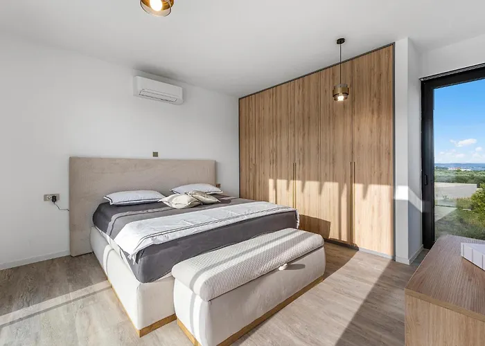 Vakantiehuis Lux1 Tribunj *