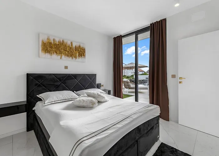 Vakantiehuis Lux1 Tribunj Tribalj