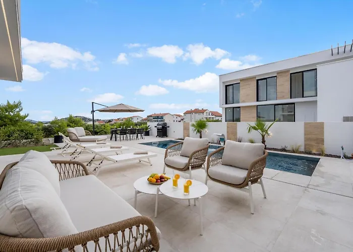 Vakantiehuis Lux1 Tribunj Tribalj